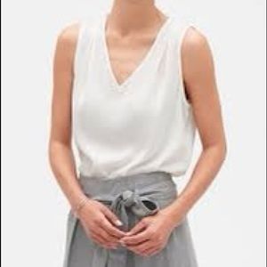 WHITE BANANA REPUBLIC BLOUSE